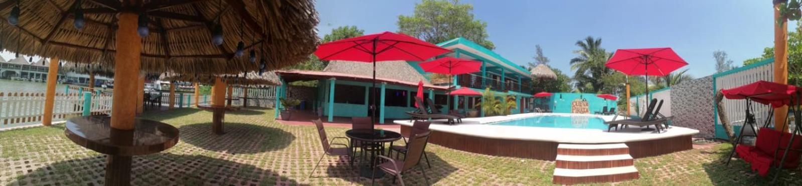 Hotel La Cueva Del Pirata Casitas Exterior foto