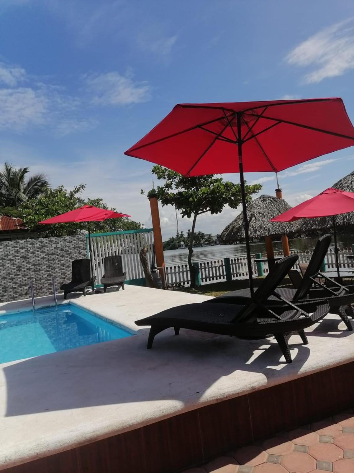 Hotel La Cueva Del Pirata Casitas Exterior foto
